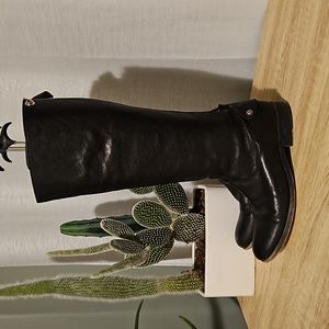 Frye Melissa Button Back Zip Boots